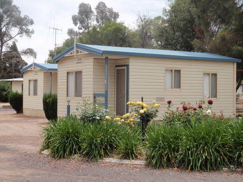 Cowra Holiday Park - Australian Destinations 0