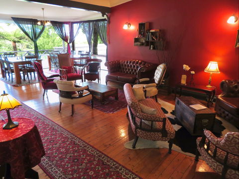 Glenella Guesthouse - Australian Destinations 1