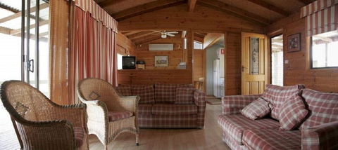 Glen Ayr Cottages - Australian Destinations 1
