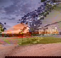 Honeysuckle Rise Country Accommodation - Australian Destinations