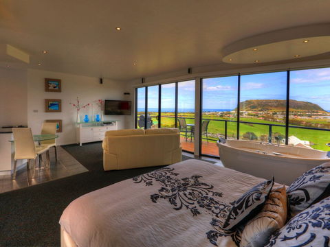 Horizon Deluxe Apartments - Australian Destinations 2