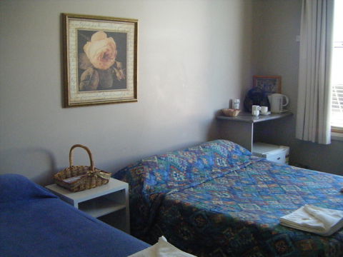 Imperial Hotel Cowra - Australian Destinations 1