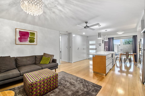 Limestone Coast Apartments - Australian Destinations 2