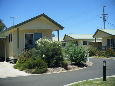 Peppertree Cabins Kingaroy - Australian Destinations 1