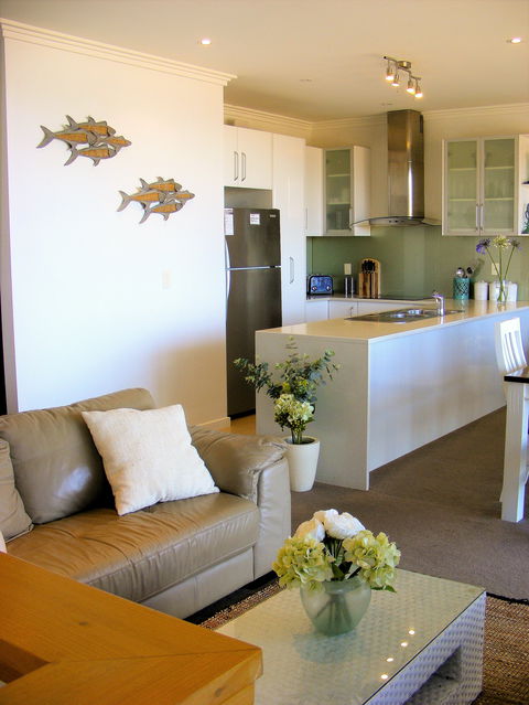 Shearwaters Apartment - Australian Destinations 1