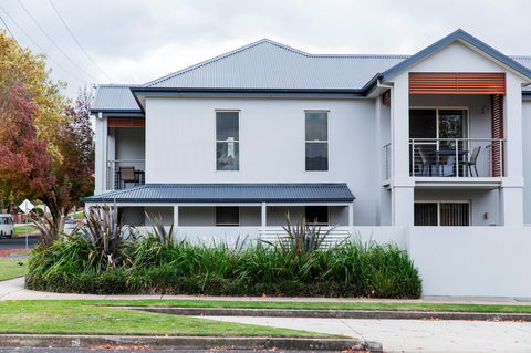 Stay Bathurst - Australian Destinations 0