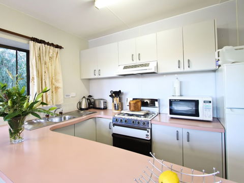 Talmalmo Cottage - Australian Destinations 2
