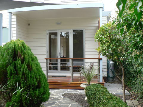 The Boatshed Waterfront B&B - Australian Destinations 2