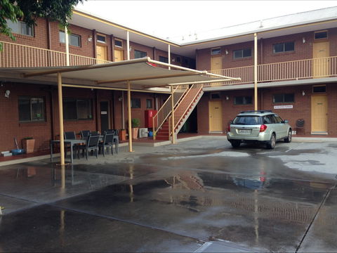 The Albury Regent Motel - Australian Destinations 1