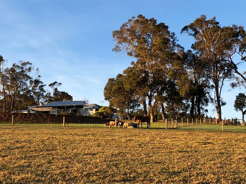 Great Southern Outback Tours & Accommodation - Australian Destinations 2