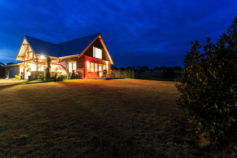 The Folly - Australian Destinations 0