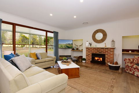 The Ambers - Australian Destinations 0
