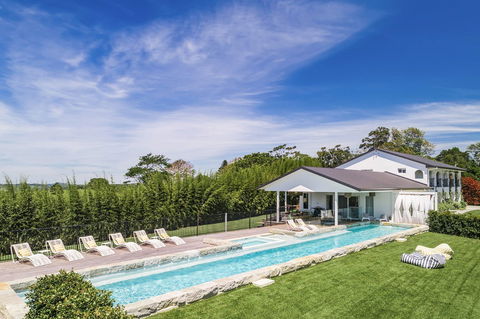 Villa St Helena - Australian Destinations 1
