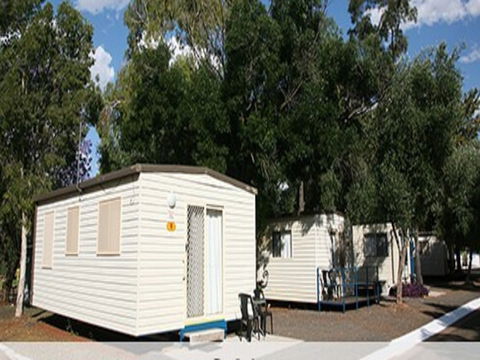 Westview Caravan Park - Open For Essential Travel Only - Australian Destinations 1