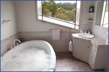 A Camelot Tower And Penthouse - Australian Destinations 3