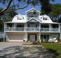 Silver Waters Bed and Breakfast - Australian Destinations