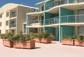Waldorf Apartment Hotel - Australian Destinations