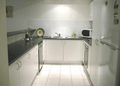 Oasis Holiday Apartments - Australian Destinations