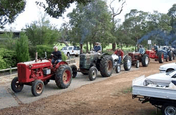 Hugh Manning Tractor  Machinery Museum - Australian Destinations