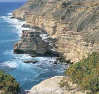 Island Rock and Natural Bridge - Australian Destinations