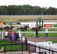 Pinjarra Race Club - Australian Destinations