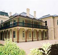 Auchendarroch House and Wallis Tavern - Australian Destinations