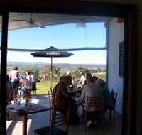 Tenafeate Creek Wines - Australian Destinations