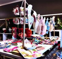 Under The Oak Handmade Gallery and Gifts - Australian Destinations