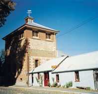 The Oakbank Weaver - Australian Destinations
