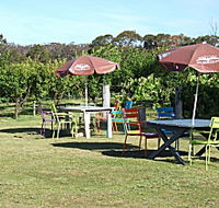 Cerise Brook Orchard  Family Golf - Australian Destinations