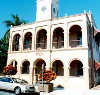 Mackay Town Hall - Australian Destinations