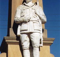 Beaudesert War Memorial - Australian Destinations