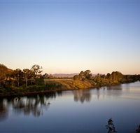 Lake Wivenhoe - Australian Destinations