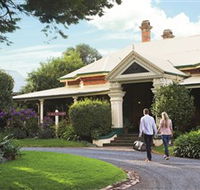 Historical Walk Through Russell Street - Australian Destinations