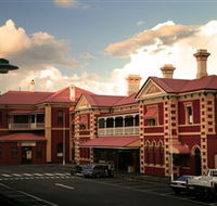 Historic Walk Through Mort Estate - Australian Destinations