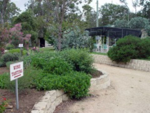 Holland Wines - Australian Destinations 4