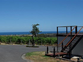 Rocky Ridge Vineyard And Cellar Door - Australian Destinations 1