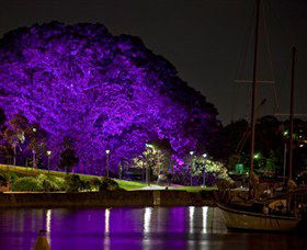 Earth V Sky - Australian Destinations 0