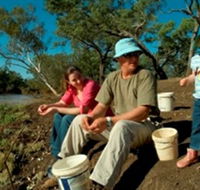 Charleville - Bakers Bend Warrego River Fishing Spot - Australian Destinations