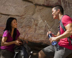 Nanguluwur Rock Art Site And Walk - Australian Destinations 0