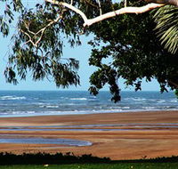 Beachfront Hotel - Australian Destinations