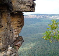 Three Sisters - Honeymoon Bridge - Australian Destinations