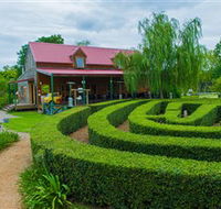 Amazement Farm and Fun Park / Cafe and Farmstay Accommodation - Australian Destinations