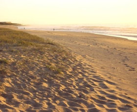 Fairy Meadow Beach - Australian Destinations 0