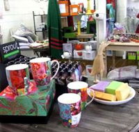 The Famous Tinonee Cafe and Gift Shop - Australian Destinations