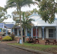 Laurieton Riverside Seafoods - Australian Destinations