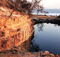 Angourie Blue Pool - Australian Destinations