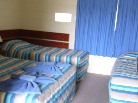 Kings Motor Inn And Steakhouse - Australian Destinations 6