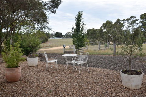 Cygnet Park Country Retreat - Australian Destinations 2