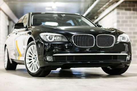 Family Sydney Airport Departure Transfer - Australian Destinations 2